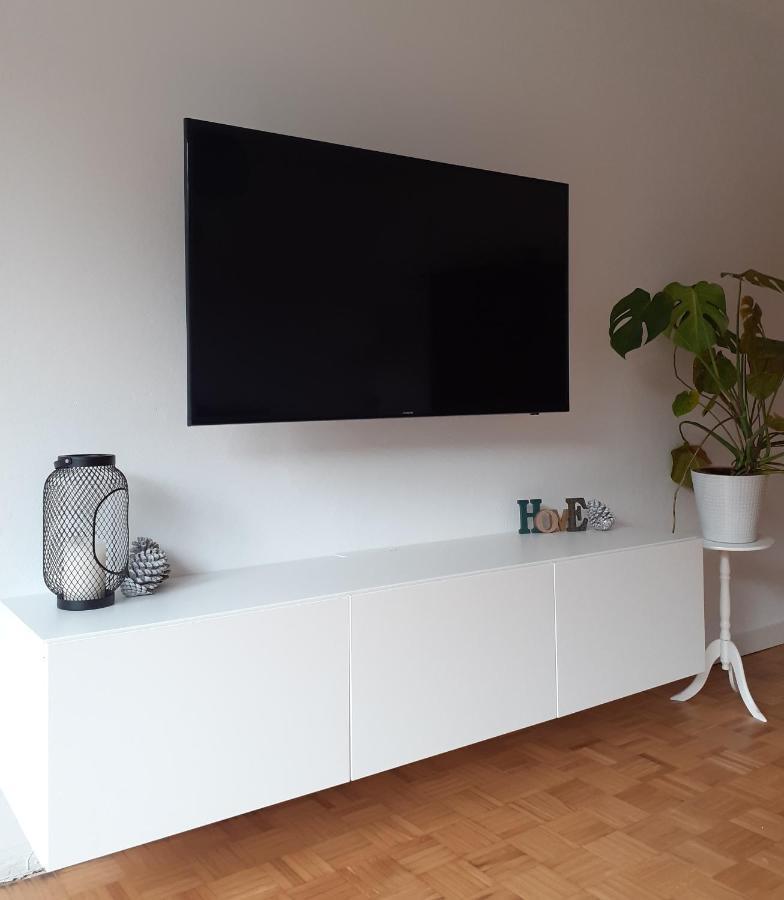 Moderne Familienfreundliche Wohnung Am Waldrand Von Pruem Mit Terrasse Prüm Exterior foto