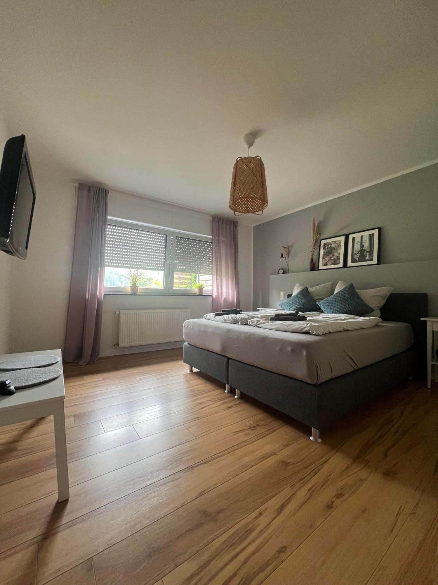 Moderne Familienfreundliche Wohnung Am Waldrand Von Pruem Mit Terrasse Prüm Exterior foto
